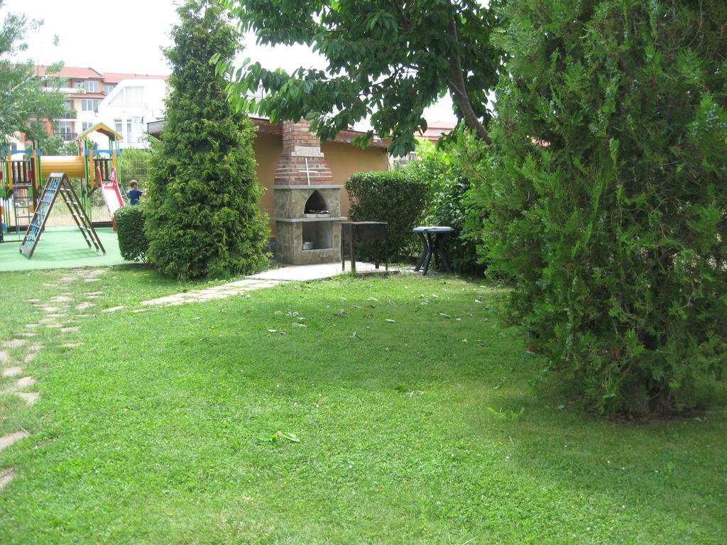 Chateau Aheloy Hotel Pomorie Exterior photo